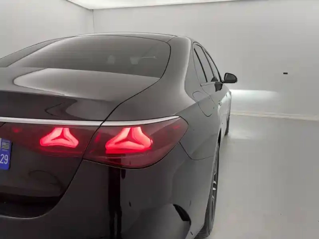Mercedes Classe E 300 e hybrid eq 9g-tronic — photo 32