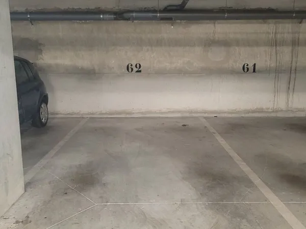 Place de parking à louer