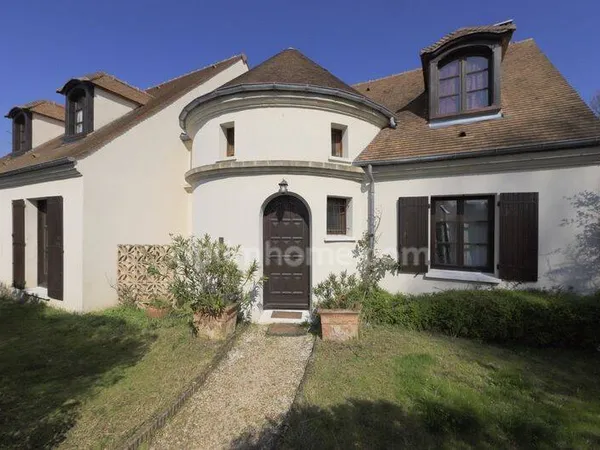 Maison 8 pièces 214 m²
