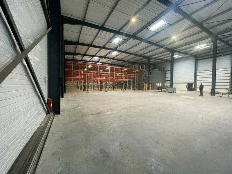 Photo 1