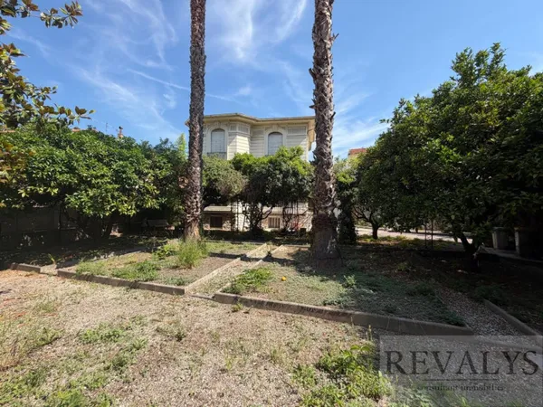 Maison 5 pièces 170 m²