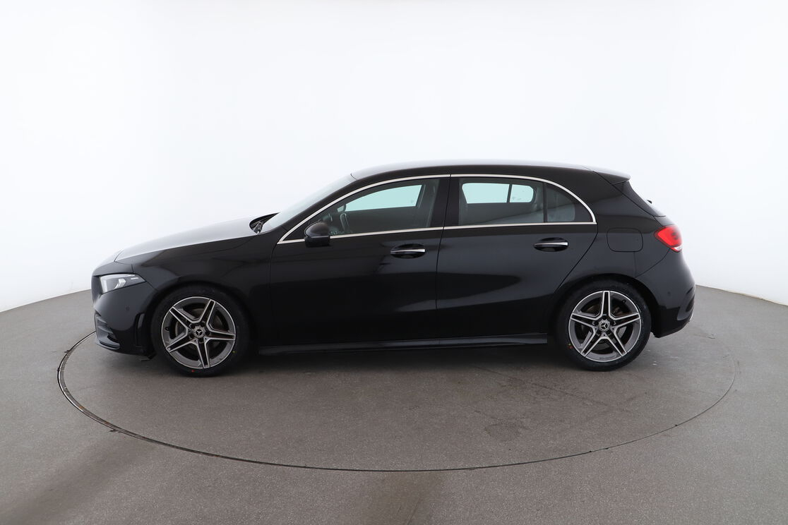 Mercedes-Benz Classe A 180 d AMG Line 8G-DCT — photo 2