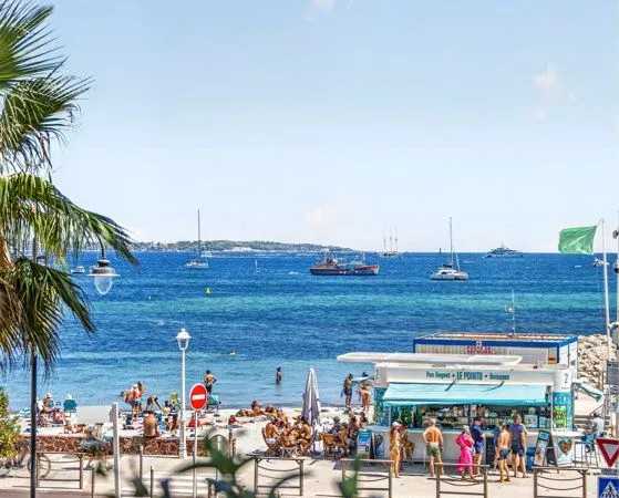 Appartement Cannes Palm Beach 2 terrasse et vue mer