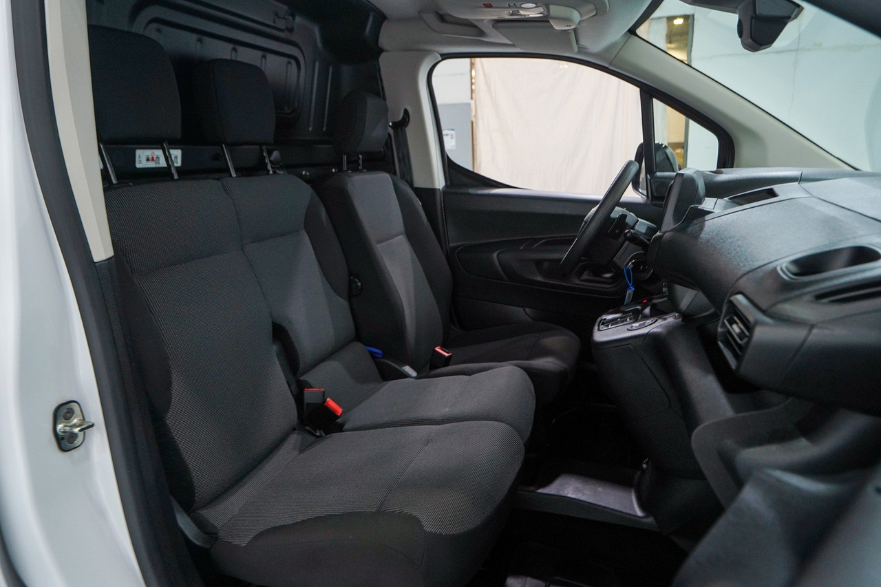Toyota Proace Fourgon — photo 14