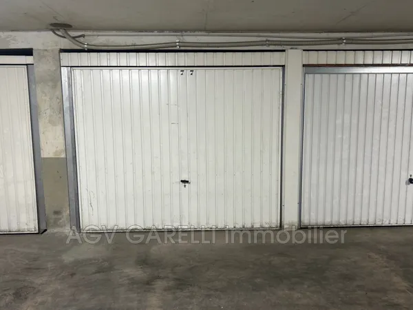 Stationnement Location Hyères 120€