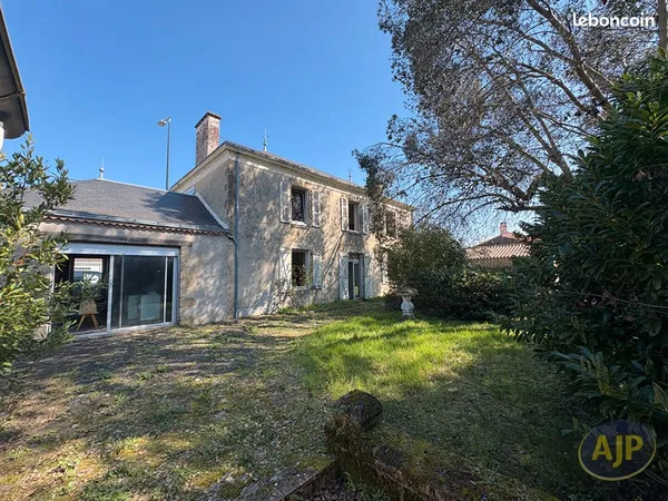 Propriété 8 pièces 282 m²