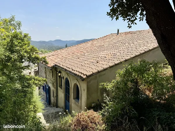 Propriété 9 pièces 270 m²