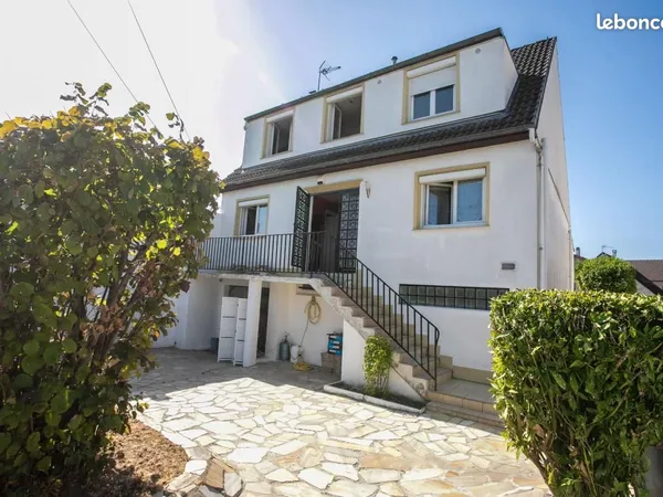 Maison 8 pièces 170 m²