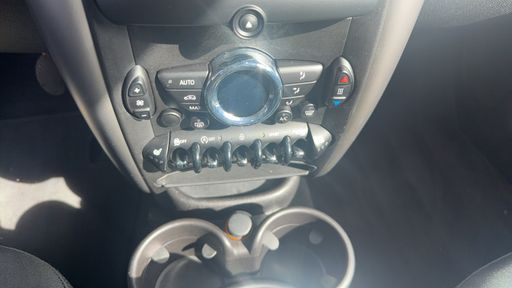 Mini Countryman 2.0 Cooper D 112 - Chili – 2016 – 127569 km – Diesel – Boîte Manuelle — photo 12