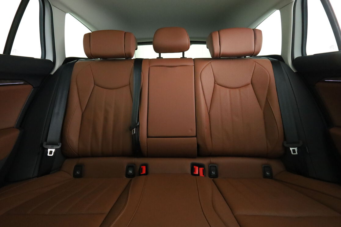 Skoda Superb Combi 1.5 TSI MHEV ACT Laurin & Klement DSG7 — photo 15