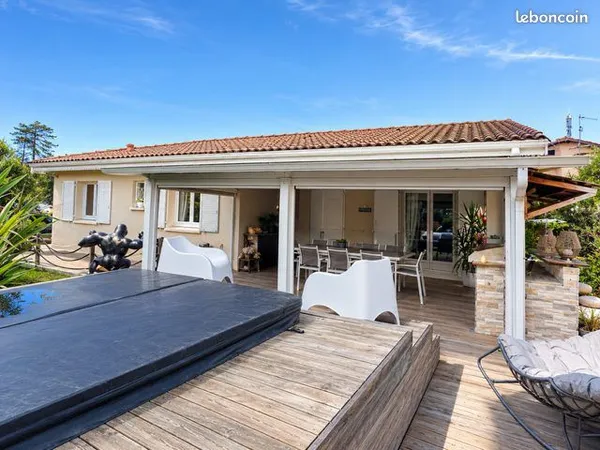 Maison 5 pièces 111 m²