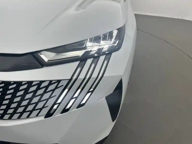 Peugeot 5008 hybrid 136 e-dcs6 — photo 43