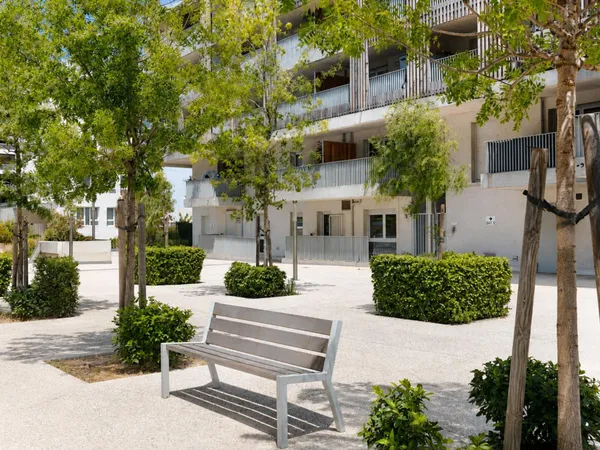 Proche PARC LONGCHAMP T3 avec double box - spécial et uniquement investisseur