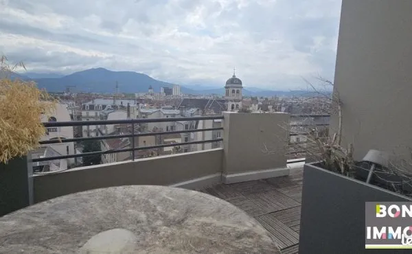 Appartement 3 pièces 112 m²
