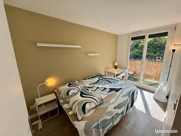 Chambre en colocation, balcon privatif, à côté de l'Université
