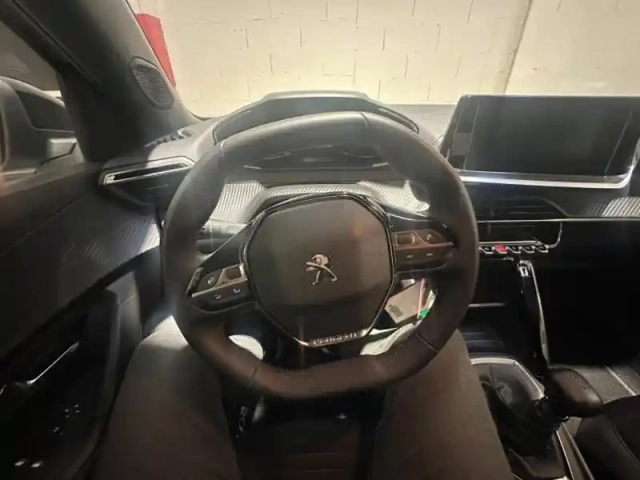 Peugeot 2008 1.2 puretech 100ch s&amp;s style — photo 9