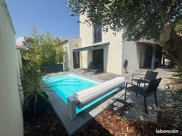 Villa piscine 4 faces individuelle 4 chambres