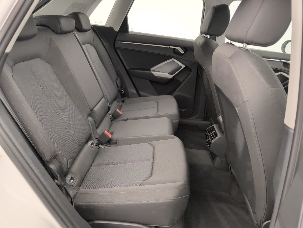 Audi Q3 — photo 9