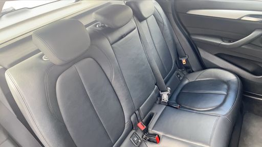 BMW X1 sDrive 18i 140 - Business Design – 2019 – 97629 km – Essence – Boîte Manuelle — photo 23