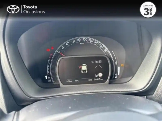 Toyota Aygo x 1.0 vvt-i 72ch dynamic — photo 14