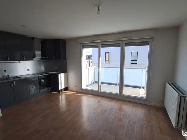 Appartement T3 de 60 m² dernier étage - Vitry-sur-Seine (quartier Coteaux-Malassis)