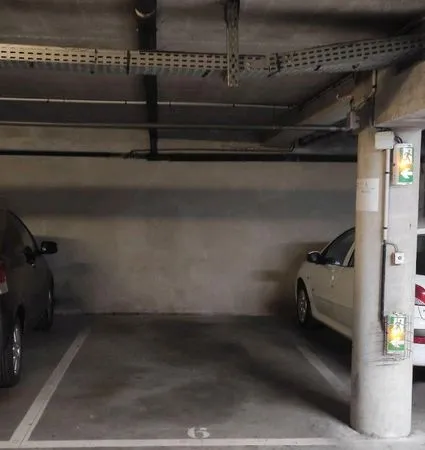 Loue place parking Toulouse, St Michel, résidence Saint - Léon
