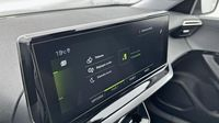 Peugeot 2008 1.2 PureTech 130ch S&S Allure Pack EAT8 — photo 13