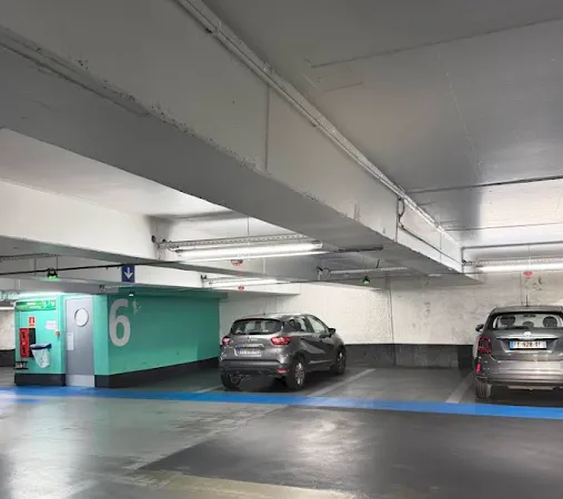 Parking 13 m²