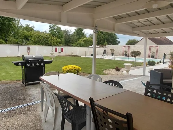 Maison 11 pièces 240 m²