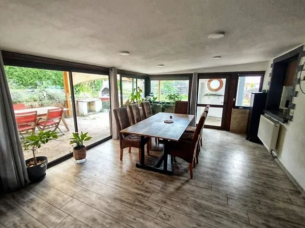 Maison 6 pièces 140 m²