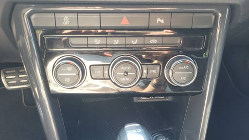 Volkswagen T-Roc 2.0 TDI 150 4Motion DSG7 - First Edition – 2018 – 171286 km – Diesel – Boîte Automatique — photo 7