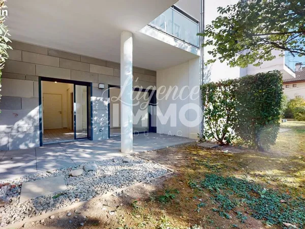 Studio 1 pièce 28 m²