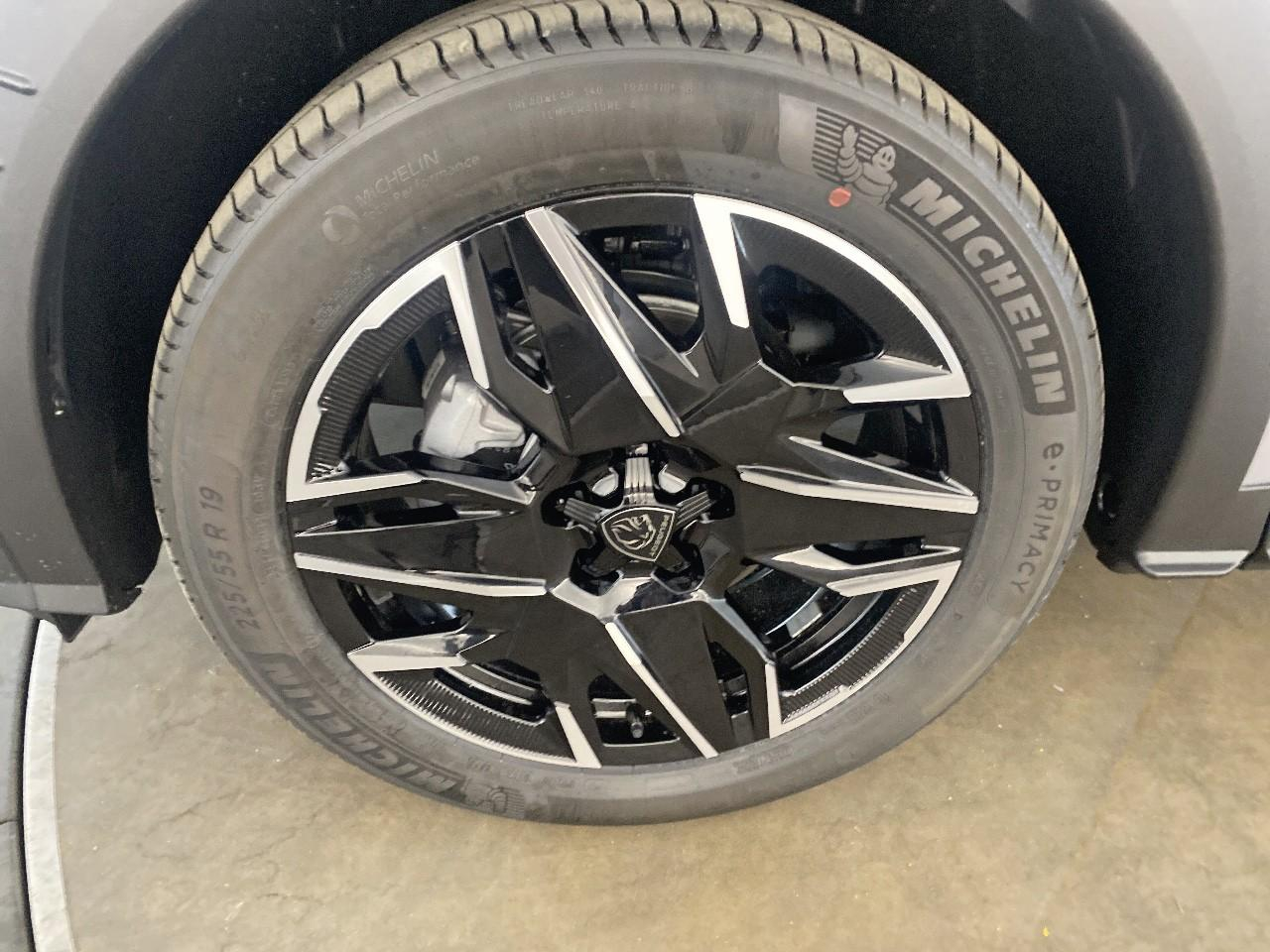 Peugeot 3008 hybrid 145 e-dcs6 gt — photo 11