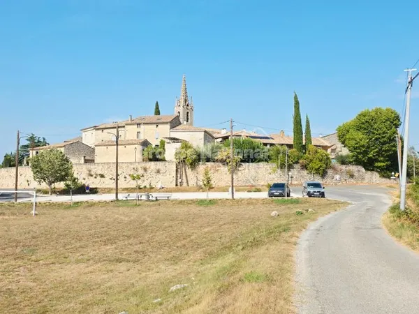Terrain 1327 m² MONTCLUS