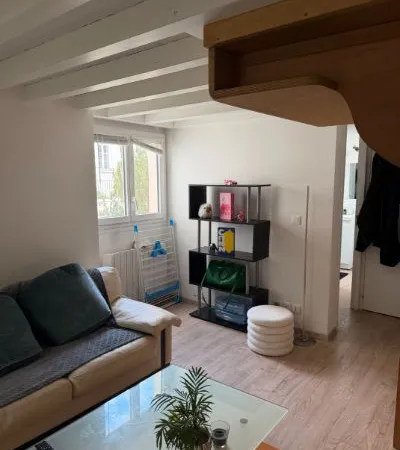 3 Pièces meublé - 55 m² en duplex - 150 m métro mairie d'Issy - Très calme