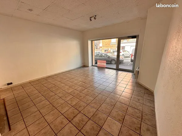 Local commercial 60 m² RETHEL