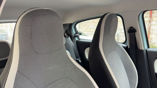 Renault Twingo 1.0 SCe 65 - Equilibre – 2023 – 37024 km – Essence – Boîte Manuelle — photo 11