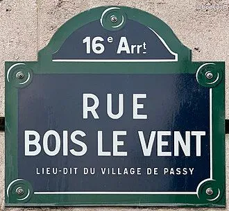 Cave à louer Rue Bois le Vent -porte blindée