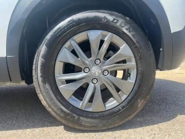 Peugeot 2008 1.2 puretech 100ch s&amp;s style — photo 11