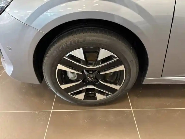 Peugeot 208 electrique 54 kwh 156ch — photo 13