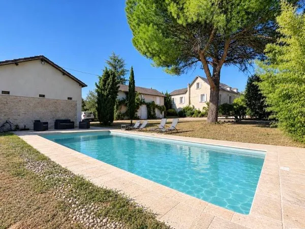 Maison 5 pièces 140 m²