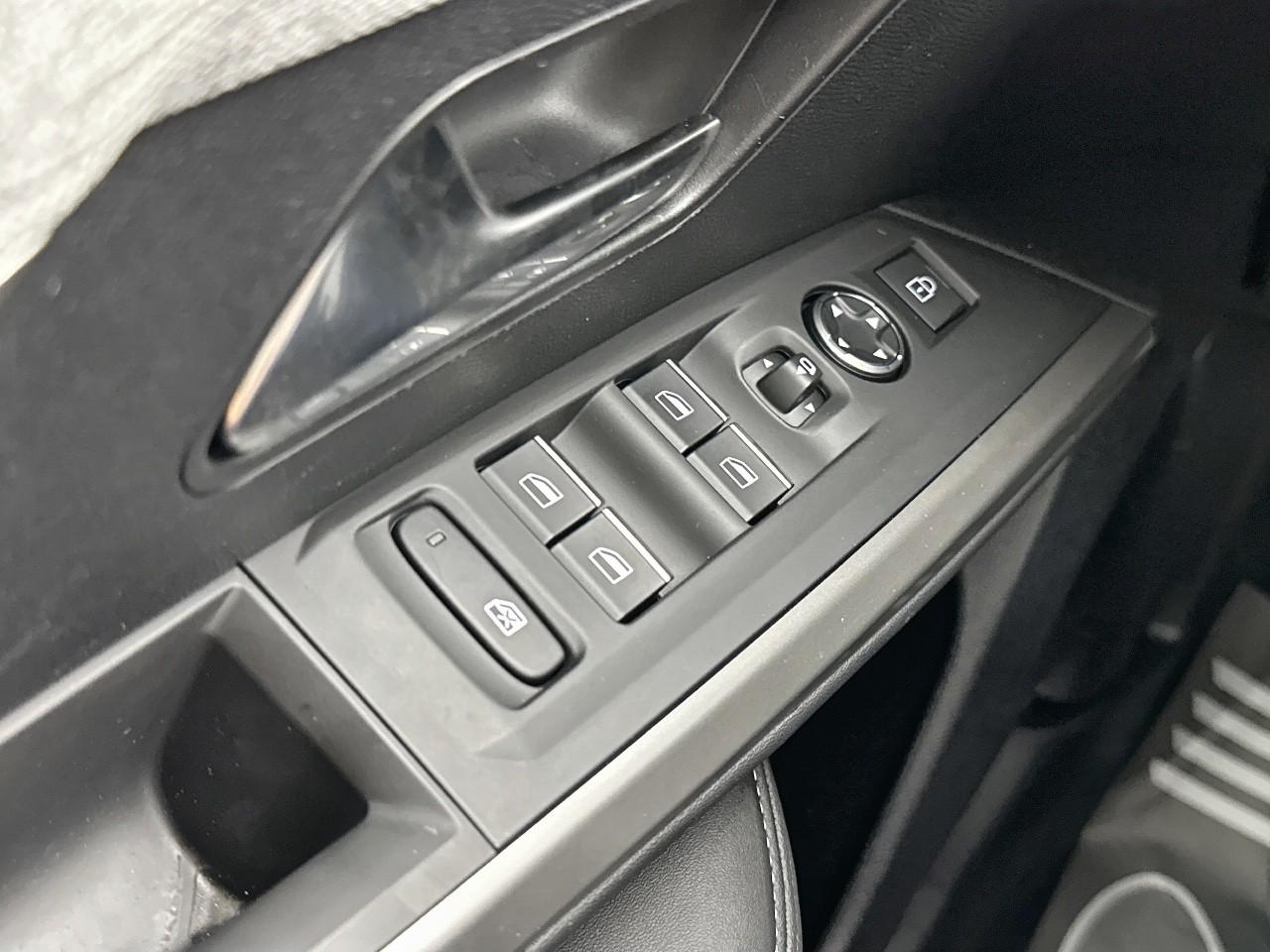Peugeot 3008 electrique 210 ch 73 kwh gt — photo 15