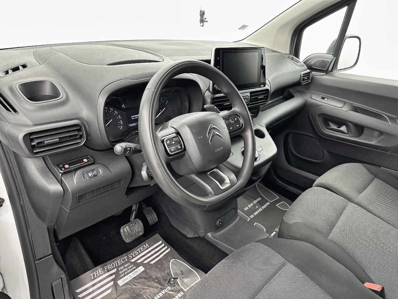 Citroën Berlingo van m 650 bluehdi 130 s&s eat8 driver — photo 8