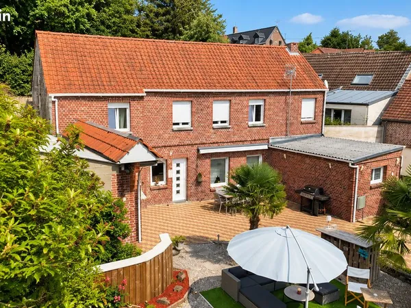 Maison 7 pièces 121 m²