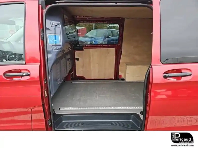 Mercedes Vito fourgon 119 cdi long bva rwd — photo 12