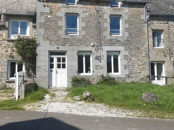 Location maison ancienne avec pierres apparentes