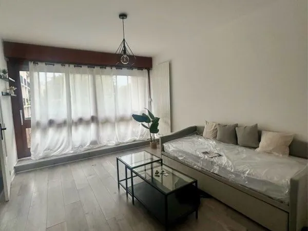 Studio meublé 31 m2
