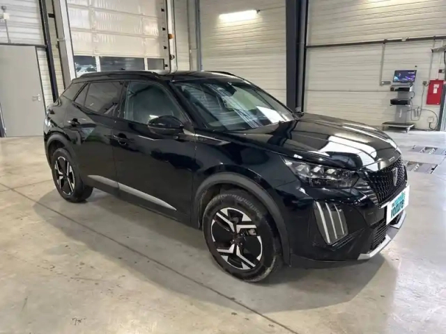 Peugeot 2008 puretech 130 s&amp;s eat8 — photo 3