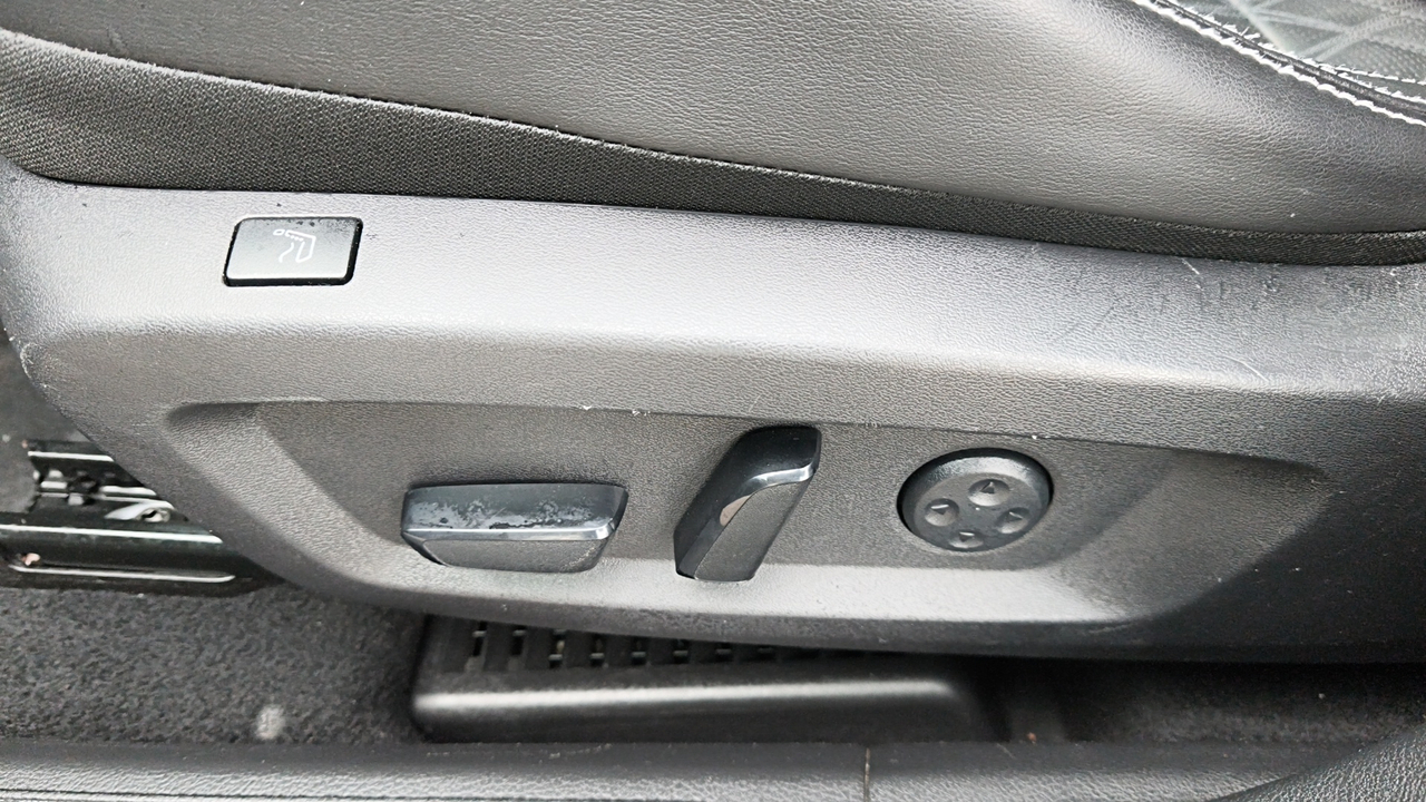 Nissan Qashqai Mild Hybrid 158 ch Xtronic — photo 17