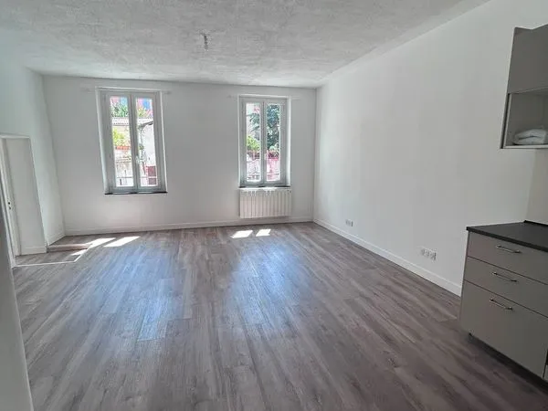 Appartement T3 - 2 chambres - séjour lumineux et agrable